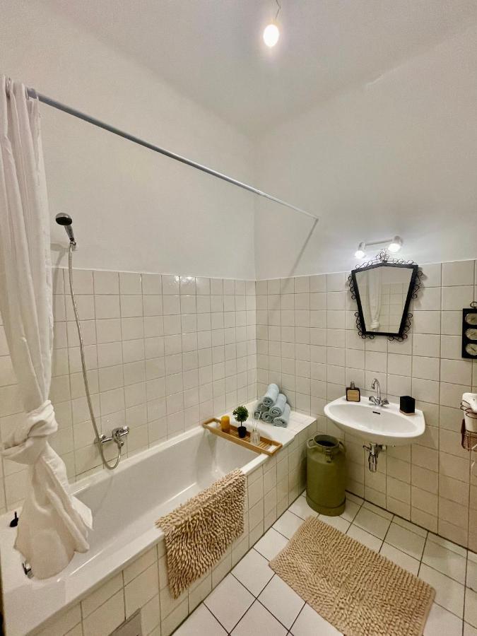 Nice Apartment Close To City Center Вена Экстерьер фото