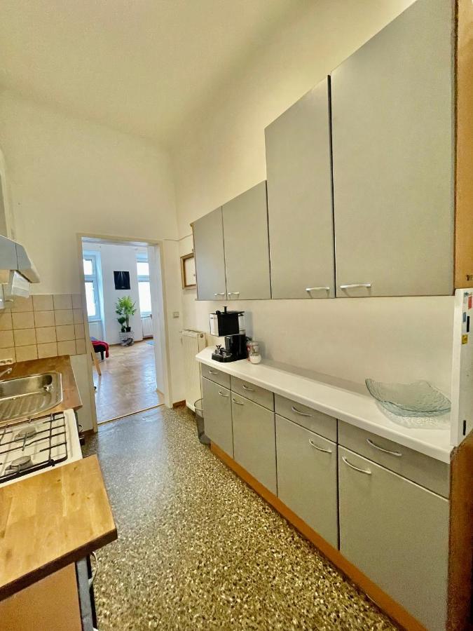 Nice Apartment Close To City Center Вена Экстерьер фото